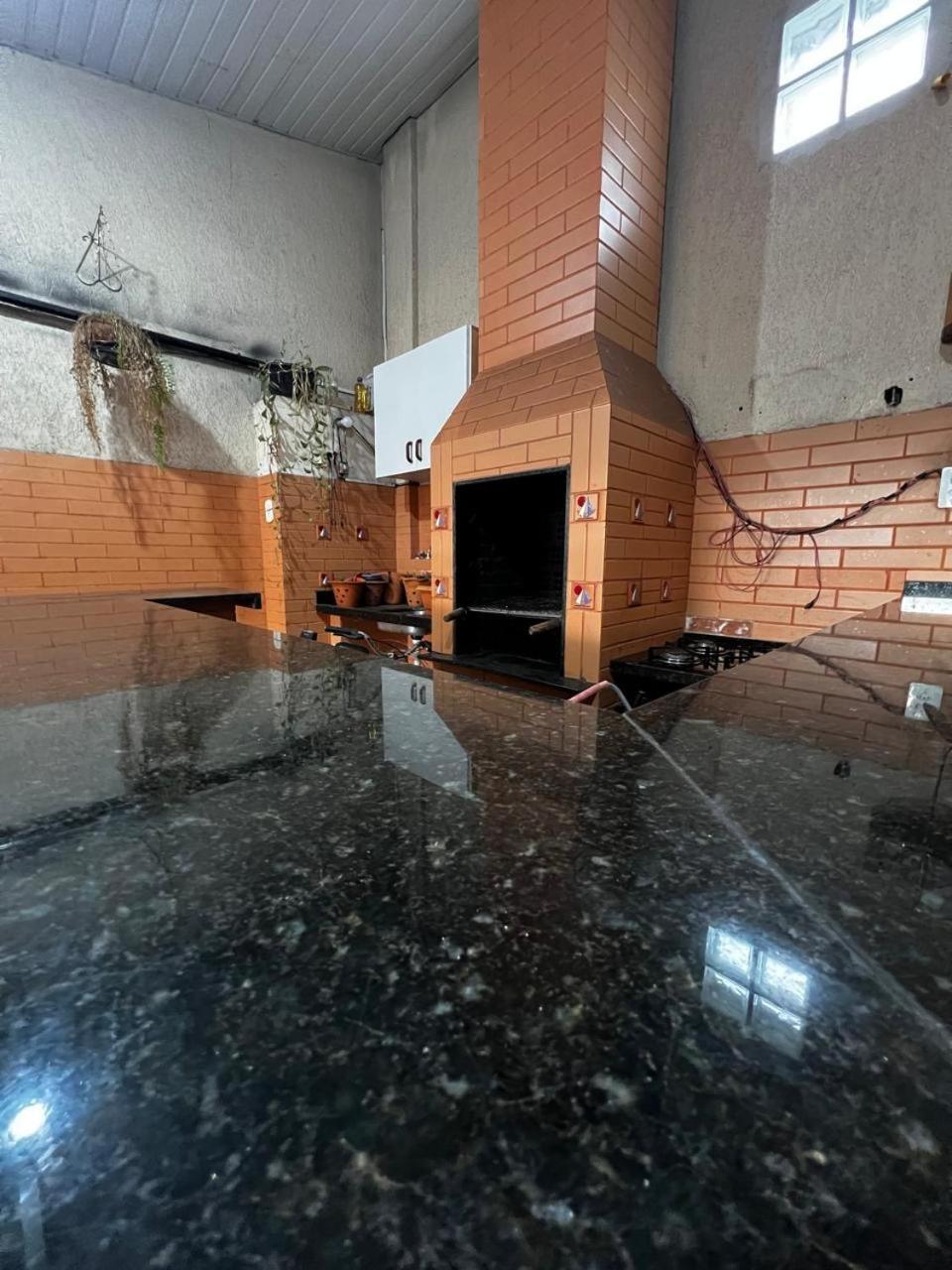 Casa Com Churrasqueira Mr2 * Londrina